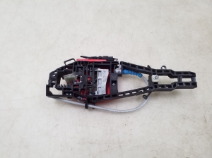 BMW 3 SERIES F30 (2011–2018) Front door exterior handle bracket 7321639 - 2