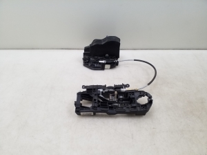 Rear side door lock - 7202148
