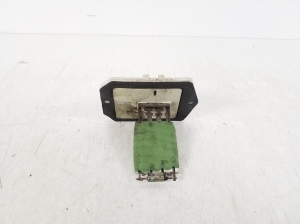 TOYOTA Yaris (1999–2005) Cabin shoulder motor resistance 87138-52010 - 2