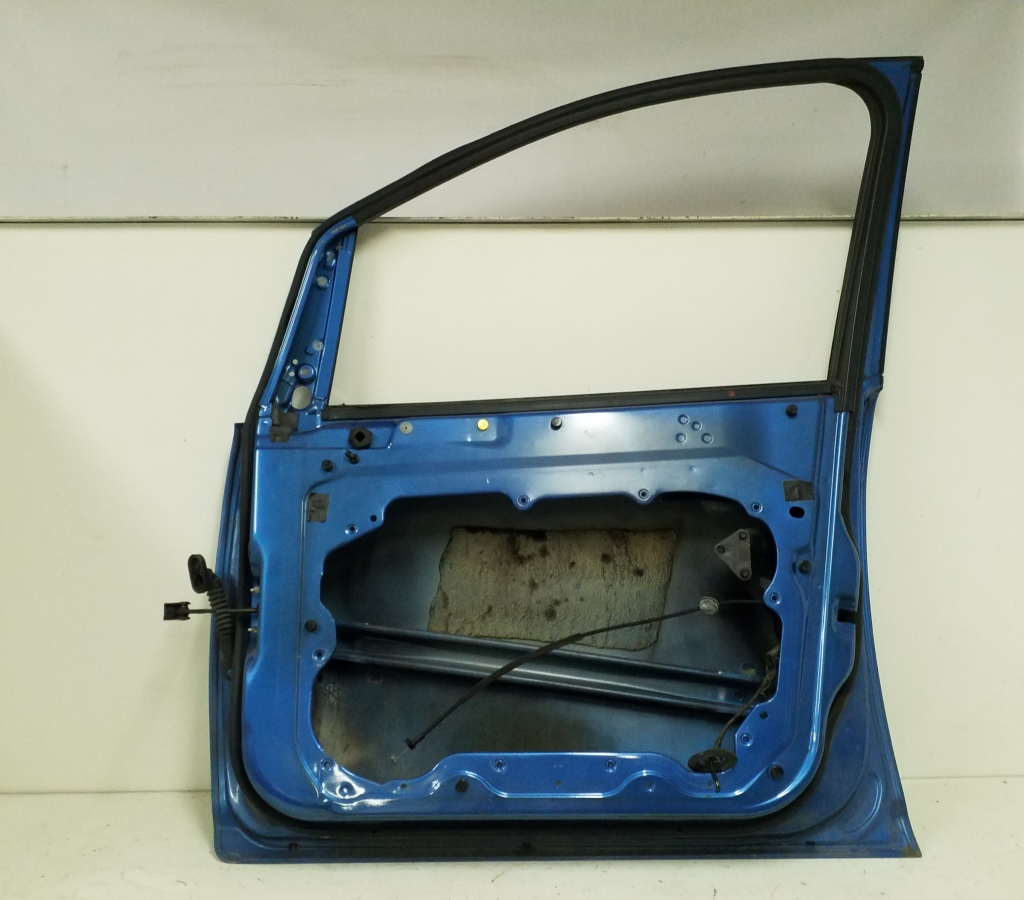 FORD C-Max 1 generation (2003-2010) Front Right Door 24955925