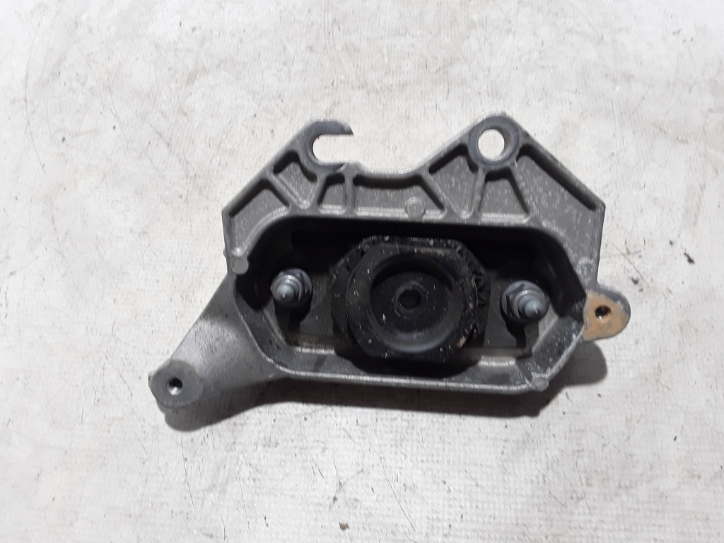 RENAULT Clio 5 generation (2019-2023) Left Side Engine Mount 112536909R 20989778