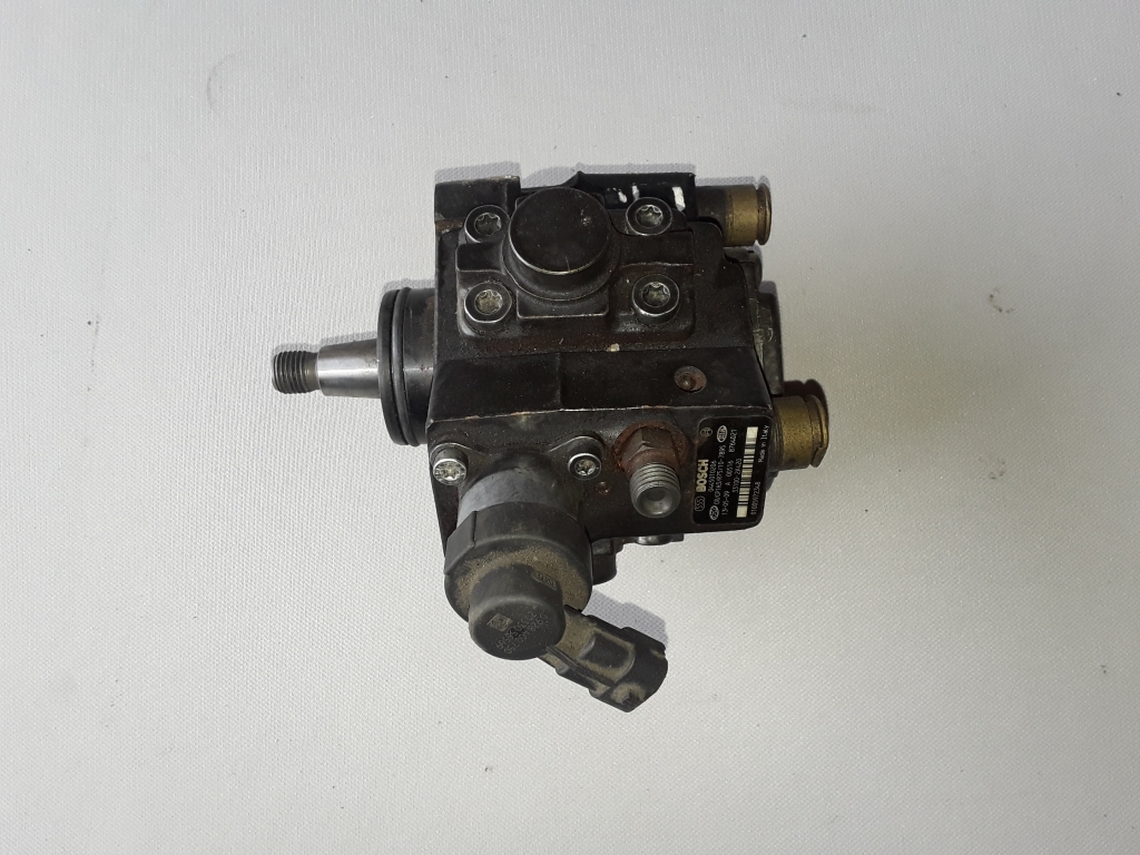 Used Hyundai i40 Fuel pump 0445010206