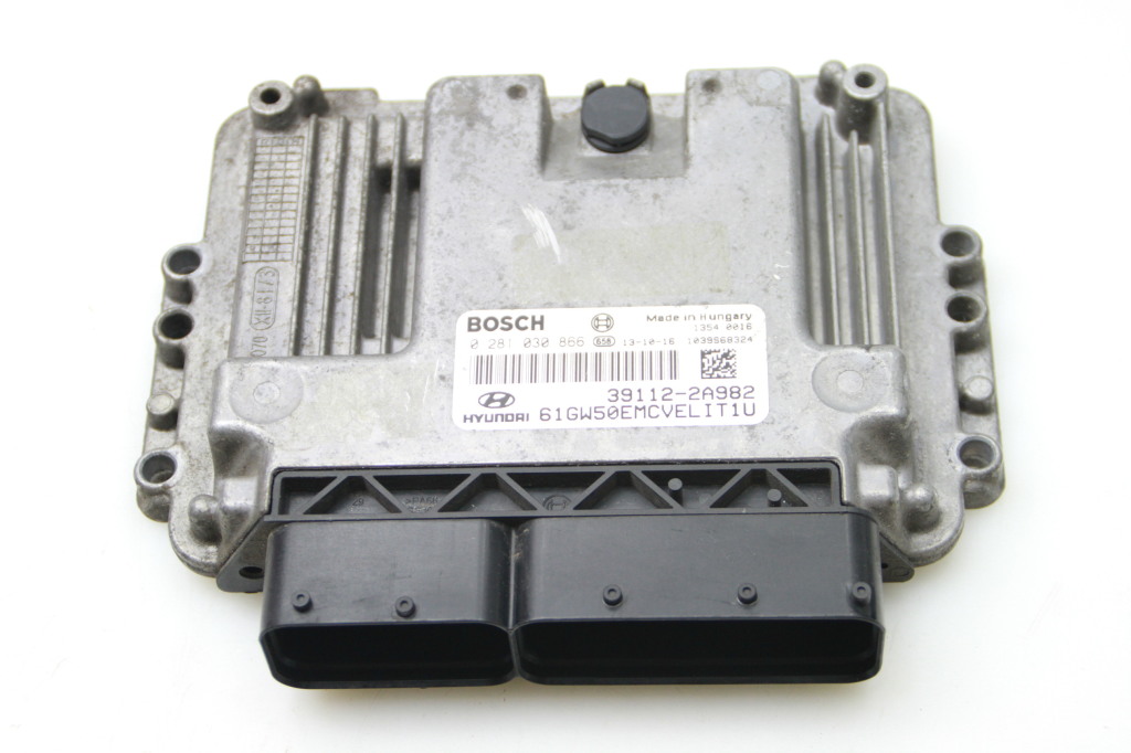 HYUNDAI i30 GD (2 generation) (2012-2017) Engine Control Unit ECU 391122A982 24706242