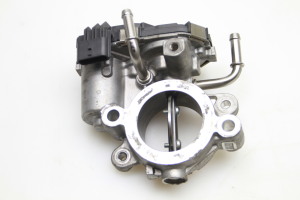 Accelerator valve - 161A07244R