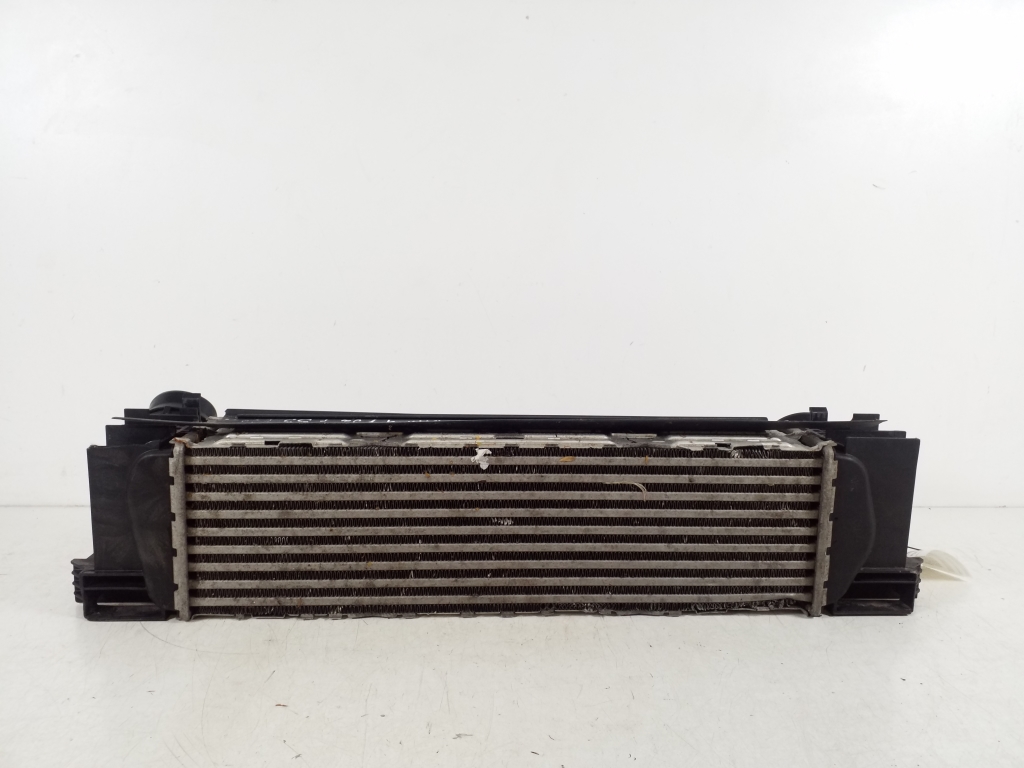 BMW 3 Series F30/F31 (2011-2020) Starpdzesētāja/interkūlera radiators 17517618809, 15272311 21436498