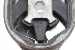 RENAULT Kadjar (2015–2026) Engine mount 113504BD0A - 4