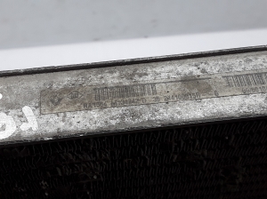  Aušinimo radiatorius ir jo detalės 