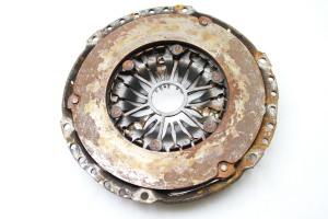 Opel Astra J (2009–2017) Siduri surveplaat 124051210 - 3