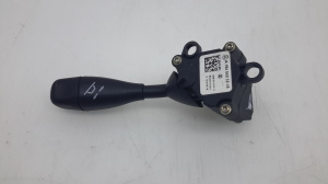   Steering wheel adjustment switch 