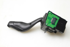 Ford Focus (2011–2018) Suunatulede lüliti AV6T13335AD - 4