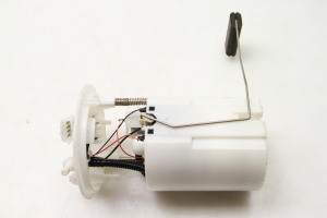 RENAULT Megane III (2008–2016) Kütusepump paagis 172020029R - 4
