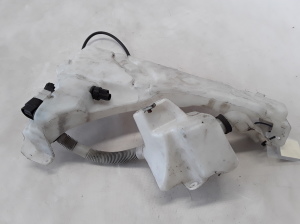 VOLVO S40 II (2004–2013) Esiklaasi pesuvedeliku paak 30657121 - 5