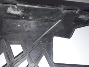 Volkswagen Passat B8 (2014–2023) Rear bumper bracket - 2