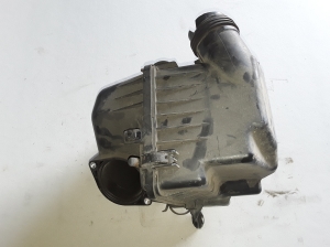Hyundai i30 (2007–2011) Luftfiltergehäuse 281101H250 - 2