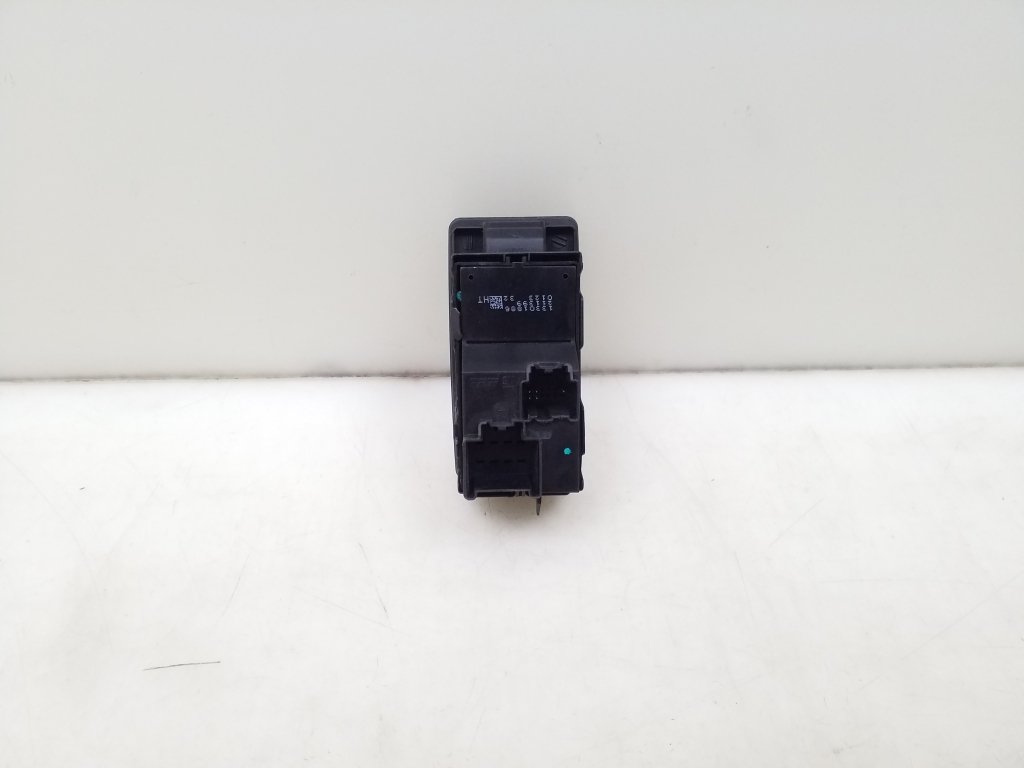 OPEL Insignia A (2008-2016) Front Right Door Window Switch 13301886 24956372