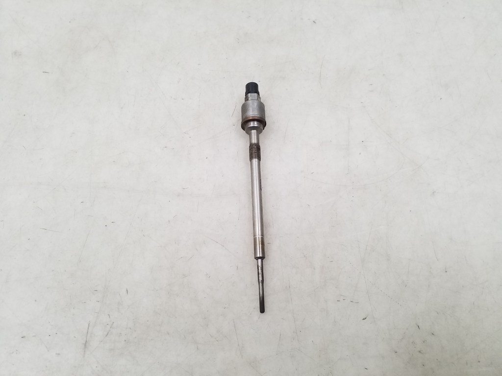 Used Opel Insignia Glow plug 55579436