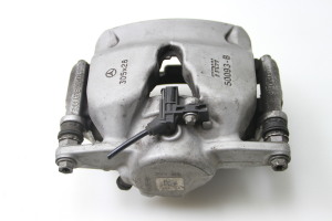 Mercedes Benz C-Class 205 (2014–2021) Eesmine pidurisadul 50093B - 5