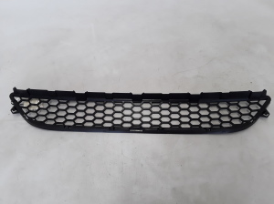 VOLVO S60 II (2010–2018) Front bumper lower grille 30795021 - 2