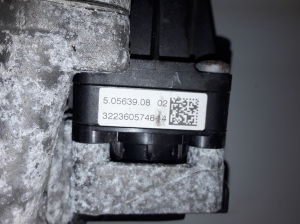  EGR valve 