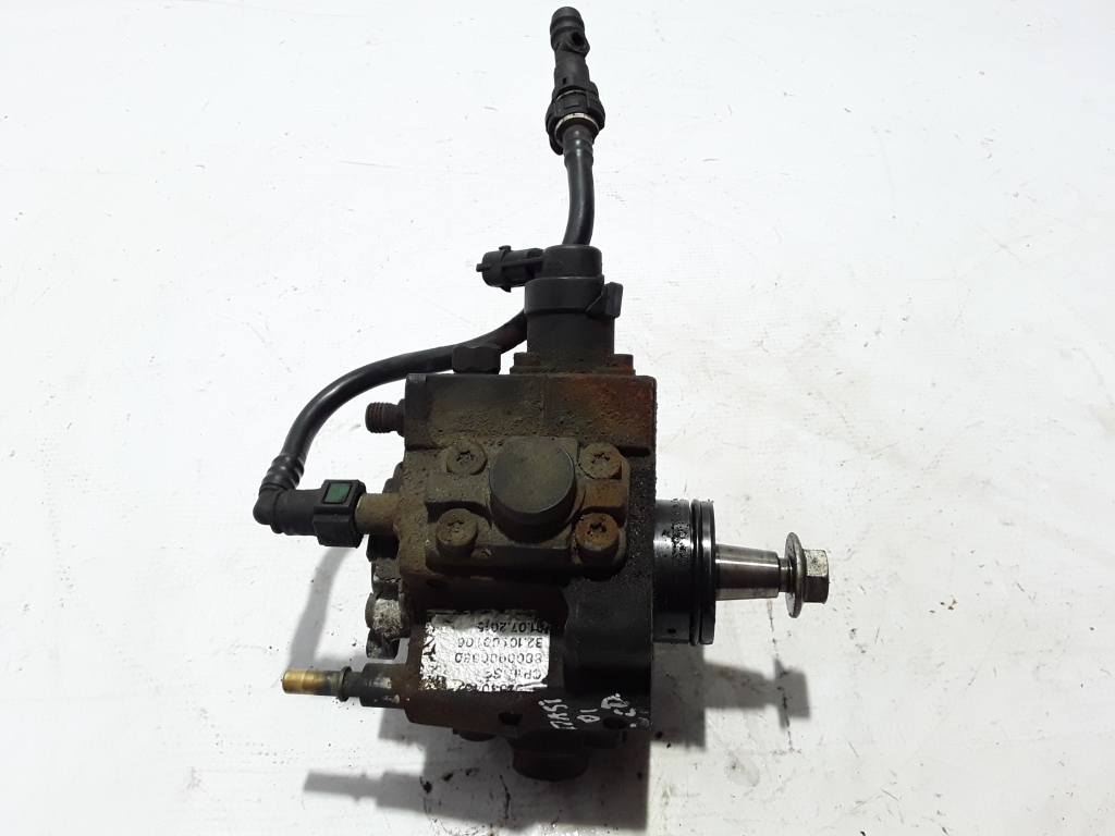 Used RENAULT Master Fuel pump 8201089213