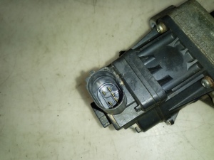  EGR valve 