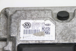 Seat Ibiza 6J5,6P1 (2008–2017) Motorsteuergerät 03C906014FB - 3