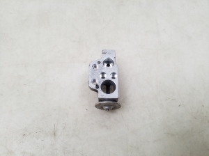  Air conditioner hose valve 