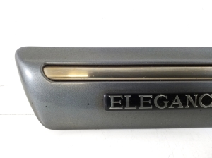 Mercedes Benz E-Class W210 (1995–2002) Beplankung Zierleiste Kotflügel A2106900182 - 2