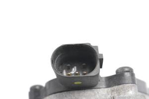  EGR valve 