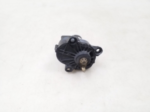 BMW 5 SERIES F11 (2010–2017) Sisselaskekollektori klappide mootor 8506410 - 4