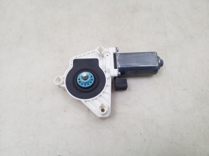 Volkswagen Golf VII (2012–2026) Front door window regulator motor 5Q4959801B - 2