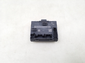 Türsteuergerät vorn - 5Q0959593E
