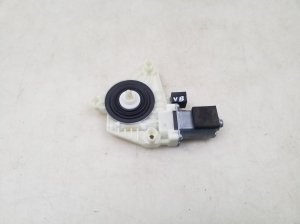 Volkswagen Passat B8 (2014–2023) Hinterer Seitentür-Fensterhebermotor 5Q4959802D - 5