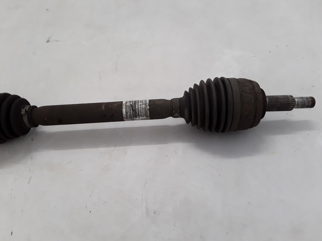 RENAULT Megane 3 generation (2008-2020) Front Right Driveshaft 391009864R 20982994