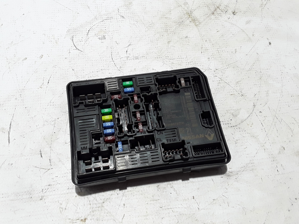 RENAULT Zoe 1 generation (2012-2023) Fuse box 284B67877R 20995430