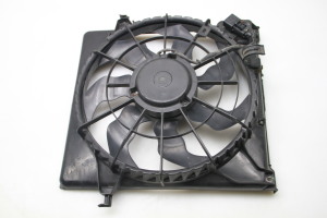 Kia ceed (2006–2012) Jahutusventilaator ja selle osad B105AP6CA01 - 3