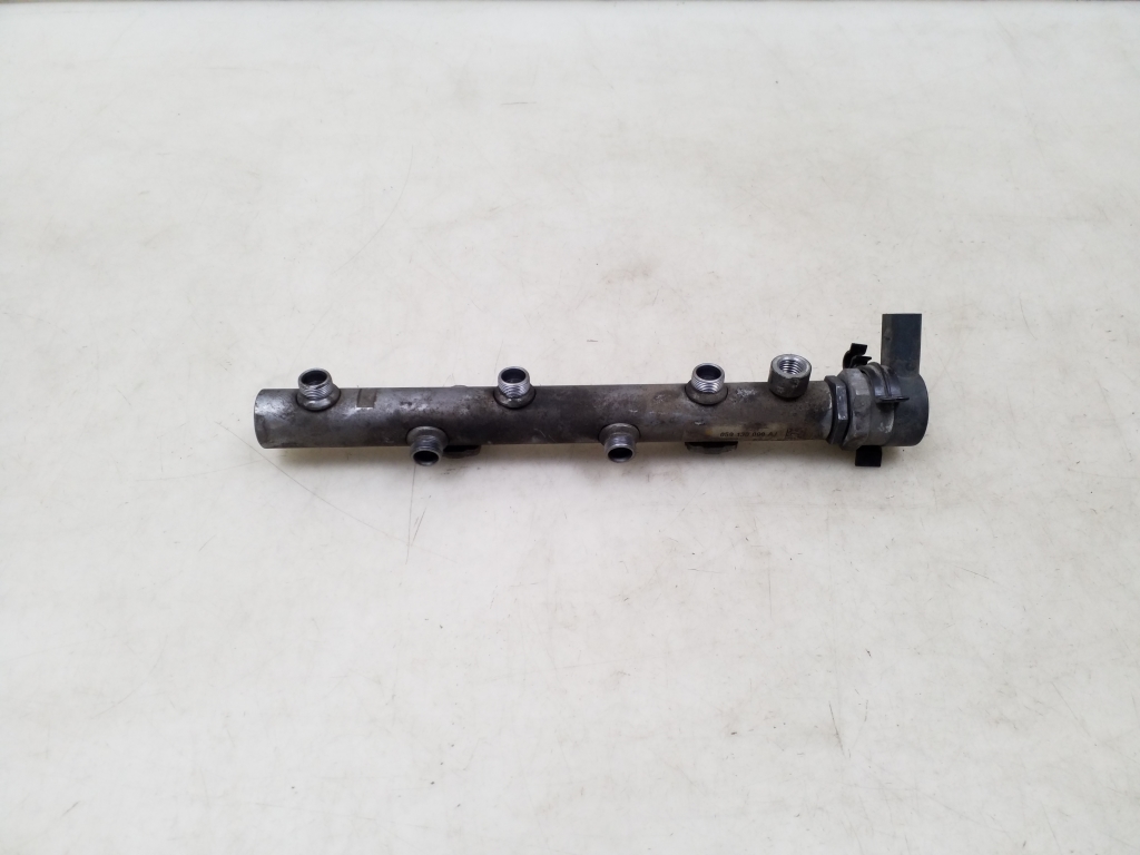 AUDI A4 B8 (2007–2016) Common Rail Kraftstoffleitung 059130090AJ AUDI A4 B8 (2007–2016) Common Rail Kraftstoffleitung 059130090AJ
