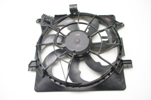 Hyundai i40 (2011–2026) Dzesēšanas ventilators un tā daļas 253803ZXXX - 4