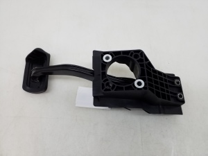 Mercedes Benz S-Class 221 (2005–2013) Piduripedaal A2402900218 - 3