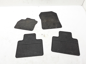  Interior mats 