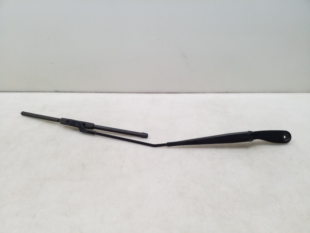 VOLVO V50 1 generation (2003-2012) Front Wiper Arms 30699998 24956421