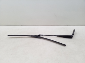 VOLVO V50 (2004–2012) Esiklaasi puhasti hoob 30699997 - 5