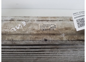Mercedes Benz C-Class 204 (2007–2014) Vahejahuti radiaator A2045000200 - 2