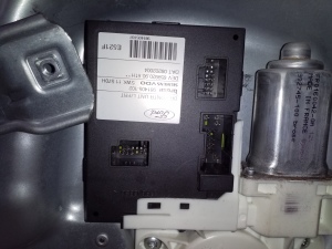 Ford C-MAX (2003–2010) Priekšējo durvju logu pacēlājs un tā daļas 3M51R203A29MR - 2