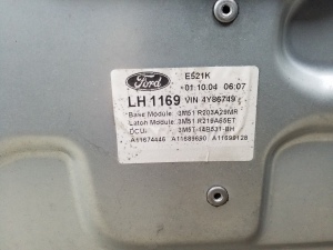 Ford C-MAX (2003–2010) Priekšējo durvju logu pacēlājs un tā daļas 3M51R203A29MR - 3