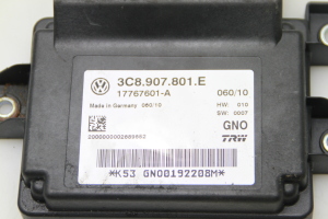 Volkswagen Passat CC CC (2008–2017) Electric parking brake control module 3C8907801E - 2