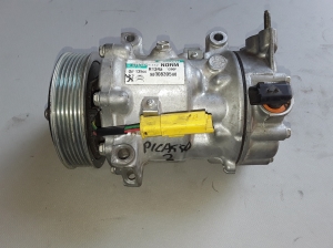  Air conditioner compressor 