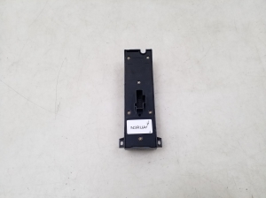Ford C-MAX (2003–2010) Front door glass switch 3M5T14A32AF - 5