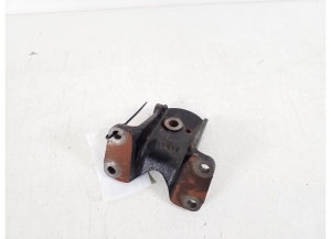 TOYOTA Land Cruiser 150 (2009–2026) Engine bracket 12311-30061 - 2