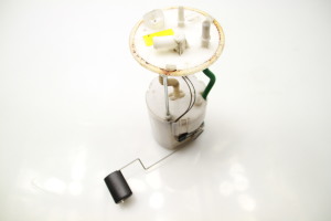 Kraftstoffpumpe im Tank - 311102Y200